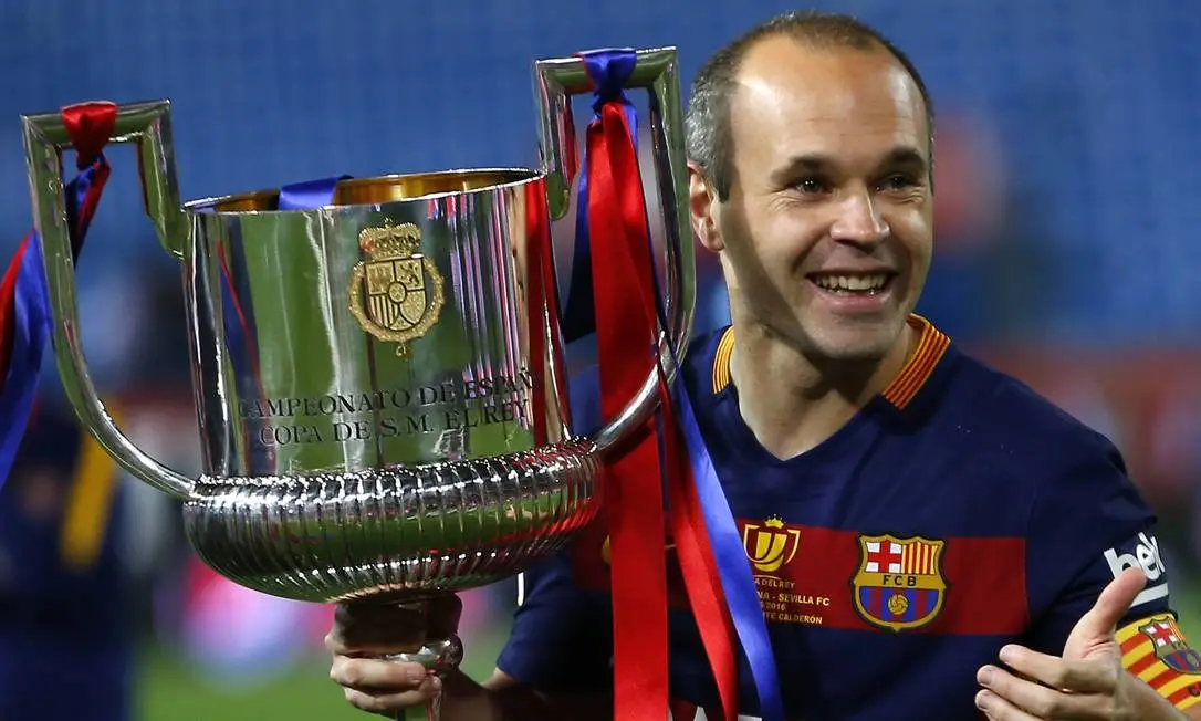 Andrés Iniesta, Ex-Barcelona, Anuncia Aposentadoria do Futebol aos 40 Anos: Um Ícone Que Marcou a História do Esporte