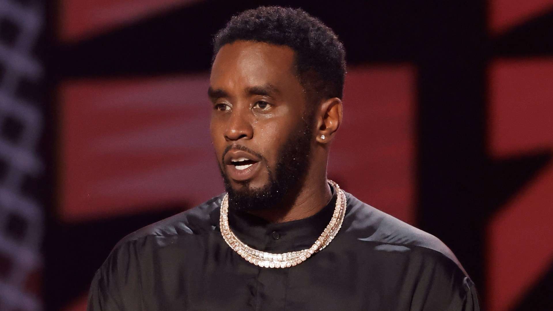 Sean ‘Diddy’ Combs recebe visita emocionante das filhas e da mãe na prisão